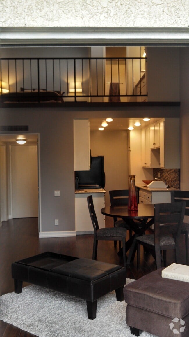 Building Photo - 5460 White Oak