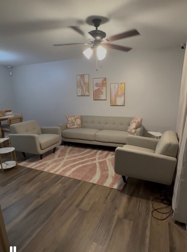 Foto principal - 100 Winchester Dr