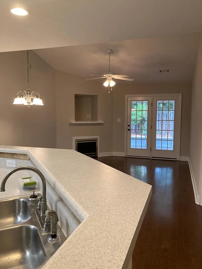 Building Photo - 315 Caldwell Cir
