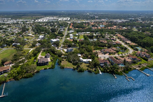 Foto del edificio - 331 Roberts Rd