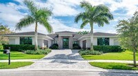 Foto principal - 3260 Lake Ridge Ln