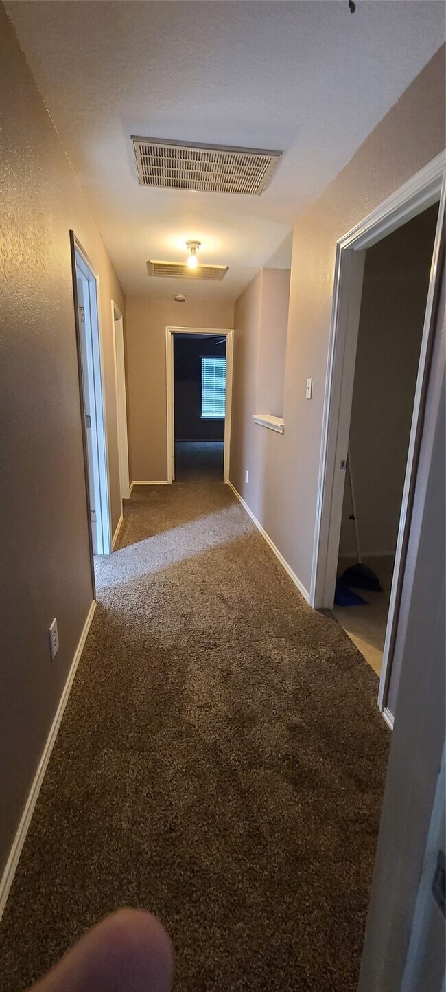 Foto del edificio - 19042 Remington Mill Dr