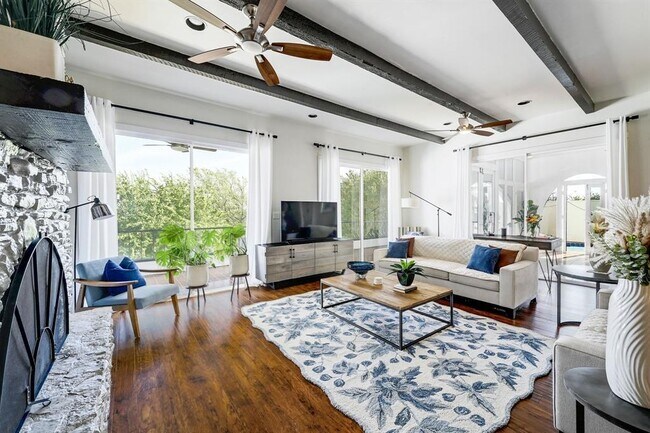 Foto del edificio - 409 Seawind St