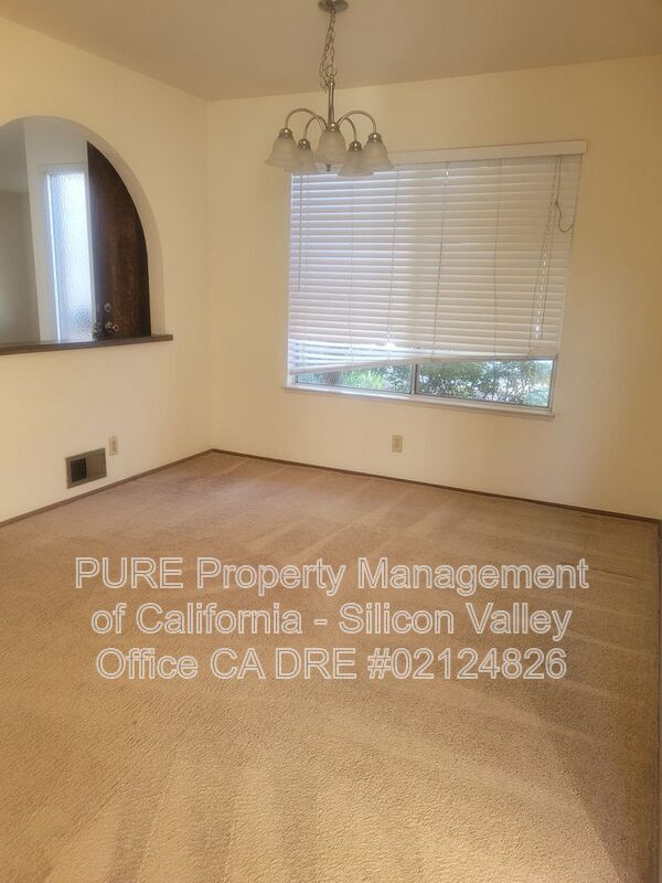Building Photo - 3776 Woodleaf Ct