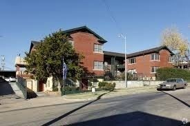 Primary Photo - 3017-3019 N Lee Ave