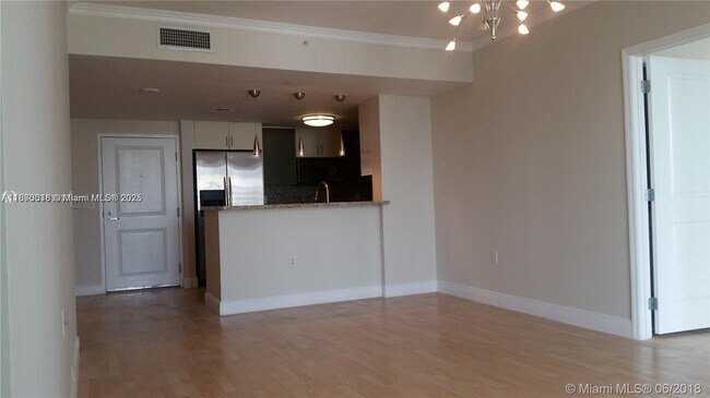 Building Photo - 1250 S Miami Ave