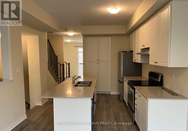 Photo du bâtiment - 185 Bedrock Dr