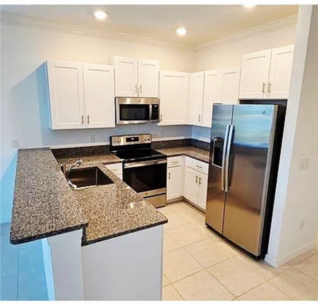 Foto del edificio - Gorgeous Corner 3/2.5 Beautiful Townhome