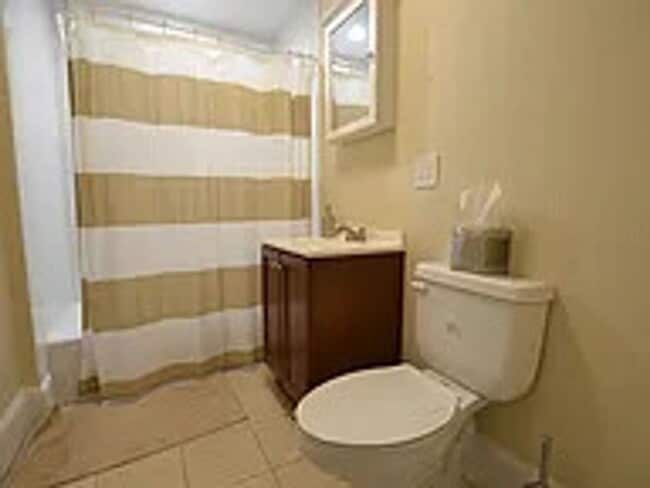 Foto del edificio - Brighton 3 Bed / 2 Bath – In-Unit Laundry – 9/1 Move-In