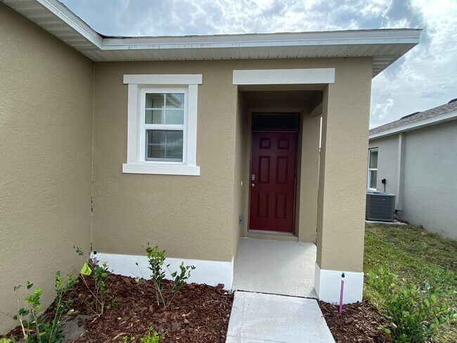 Building Photo - 2306 Brassie Dr