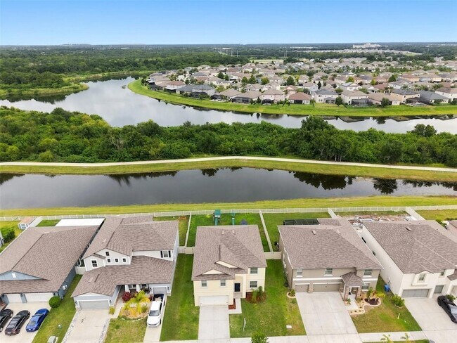 Foto del edificio - 9454 Channing Hill Dr