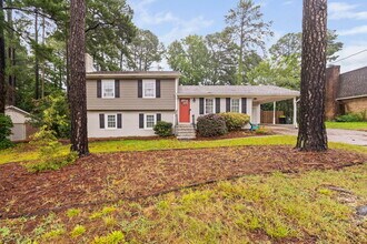 Building Photo - 1604 Laura Duncan Rd