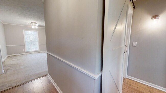 Foto del edificio - Spacious Home Conveniently Located close to Auburn High School