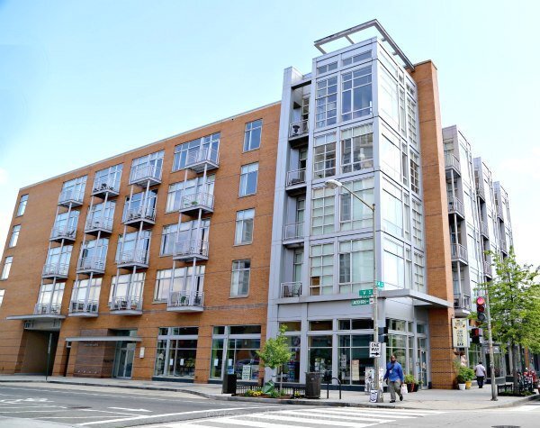 Building Photo - 1390 V St NW