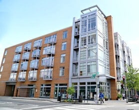Building Photo - 1390 V St NW