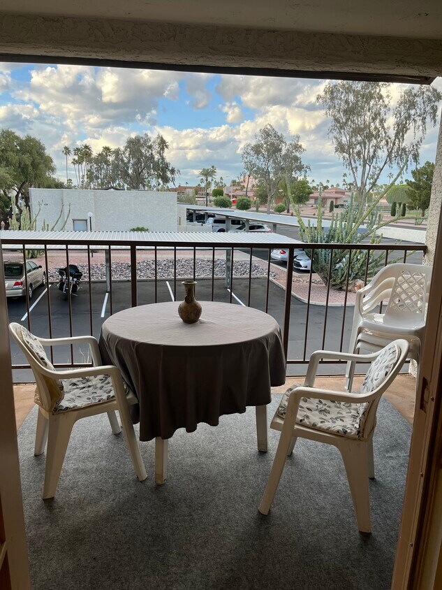 Balcony View - 5518 E Lindstrom Ln