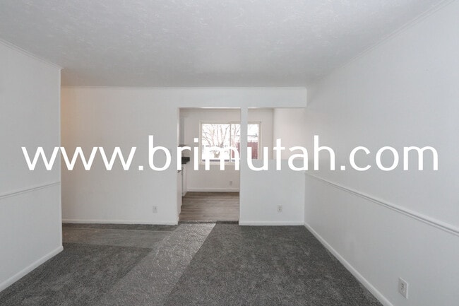 Building Photo - 5856 S 157 W