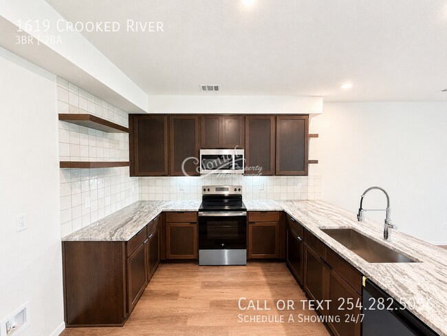 Building Photo - 1619 Crooked River