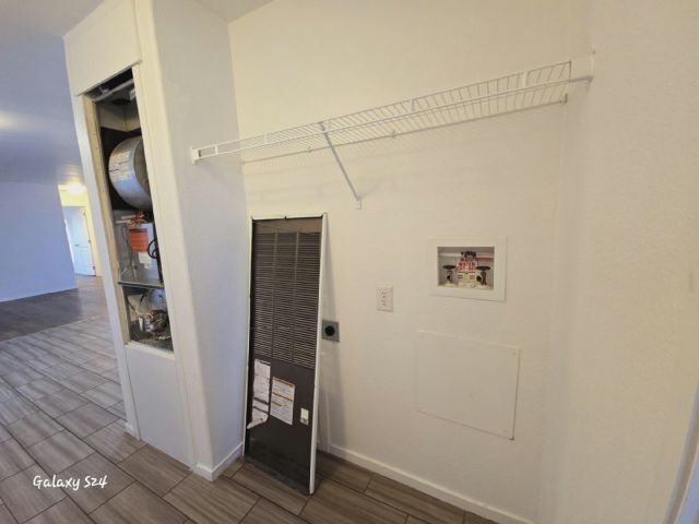 Foto del edificio - 3401 N Walnut Rd