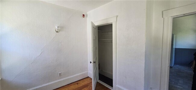 Foto del edificio - 320 4th Ave