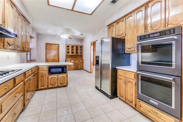 Building Photo - 2122 Rolling Oak Ln