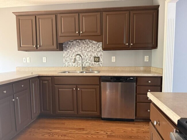 Foto del edificio - 238 Riley Way