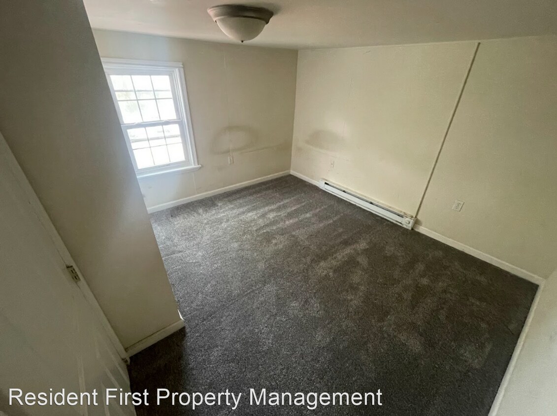 Foto del edificio - 3 br, 1 bath House - 256 Wayne Ave