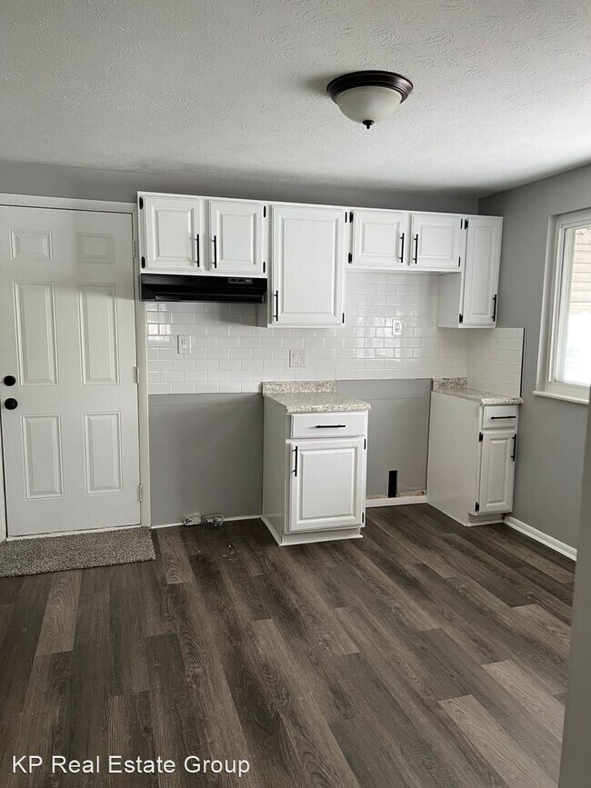 Building Photo - 4 br, 1.5 bath House - 3790 Higbee Dr E