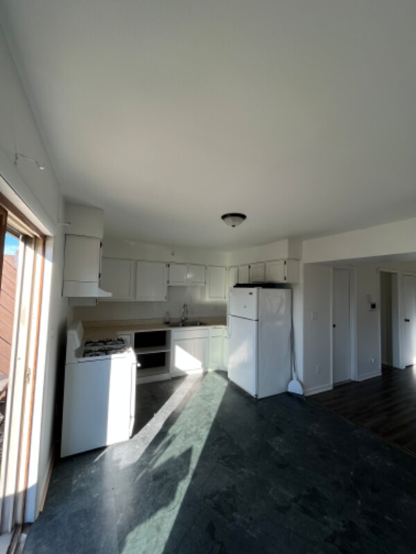 Foto del edificio - 7432 Whitcomb St