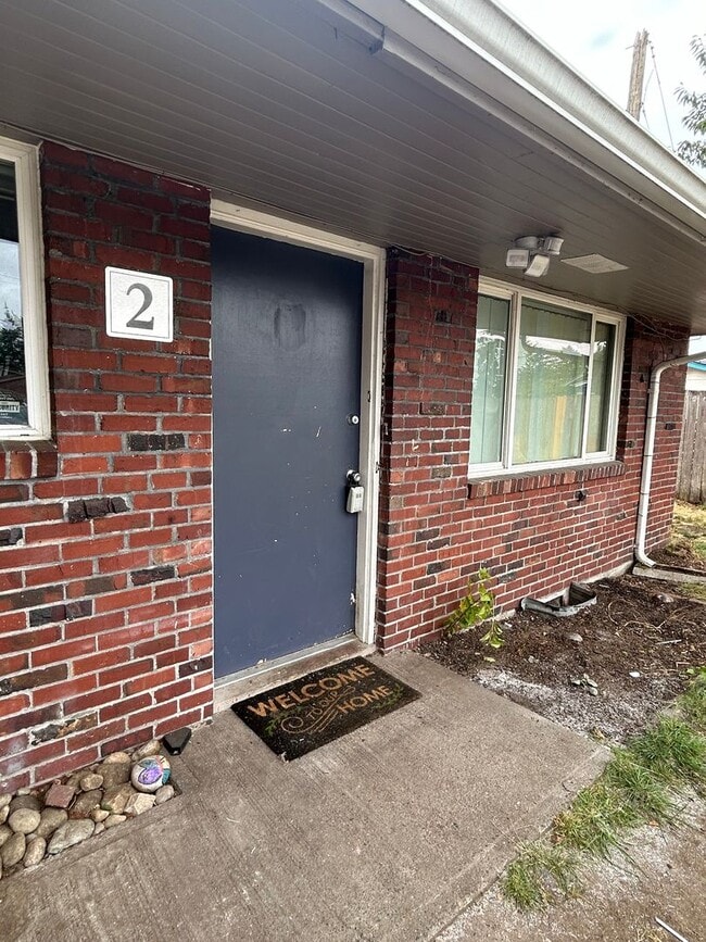 Building Photo - 4612 Lila Ln SW
