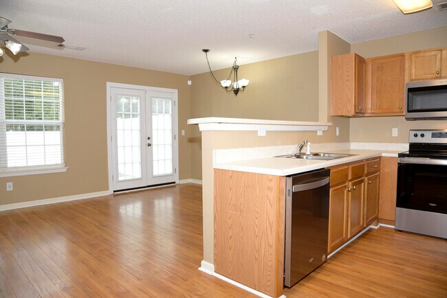 Building Photo - 406 Crooked Pine Trail