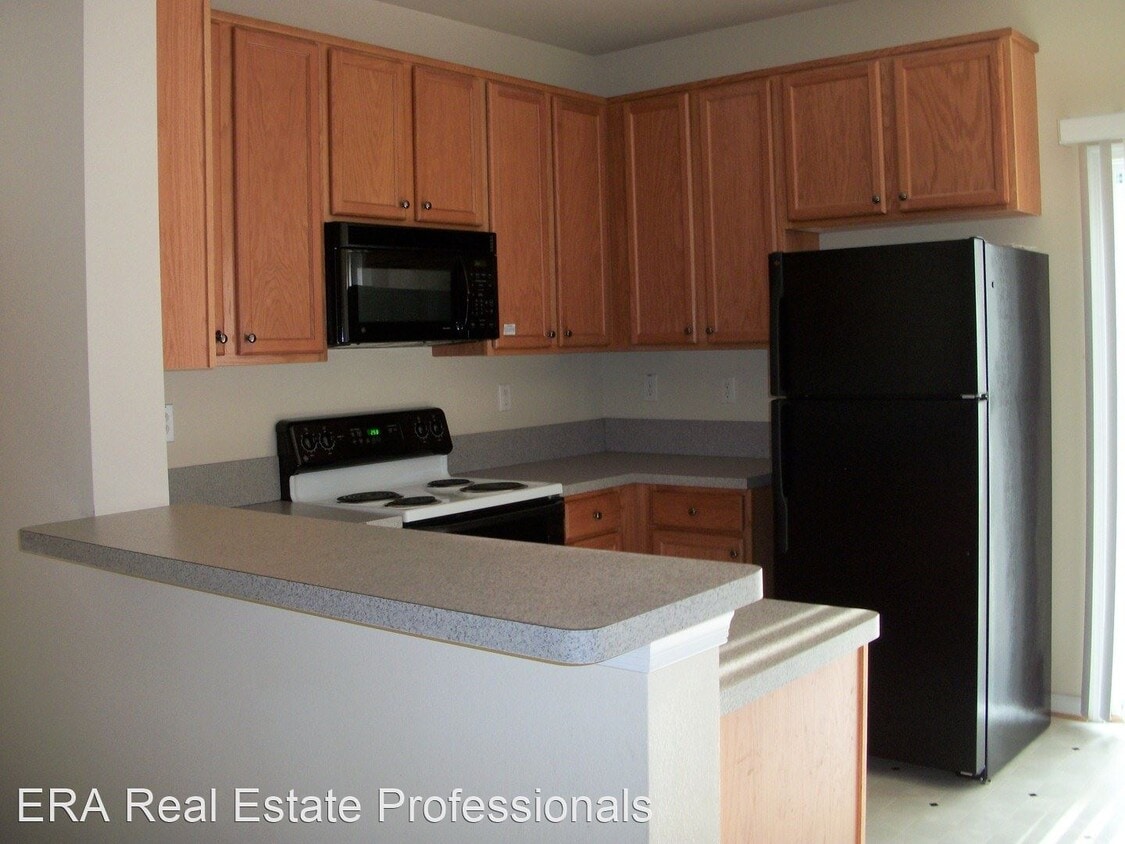 Building Photo - 4 br, 2.5 bath House - 3719 Bay Crescent