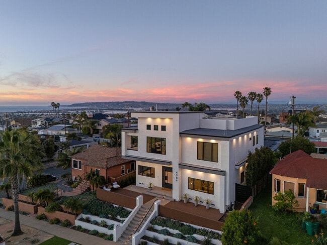 bayside  3288 Bayside Walk, San Diego, CA 92109 - House Rental in San Diego