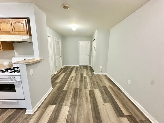 Foto del edificio - 347 Ridgewood Ave