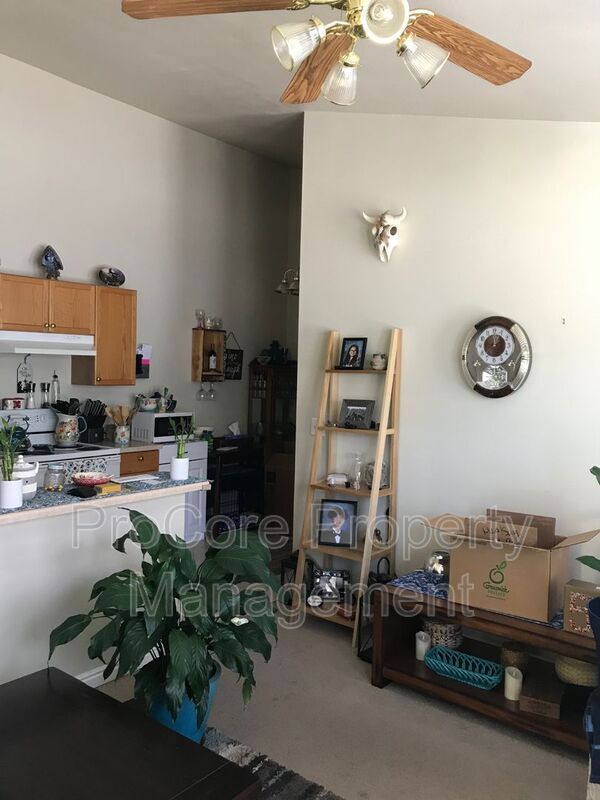 Foto del edificio - 1307 Holly St