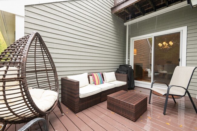 Building Photo - 178 Bishops Forest Dr