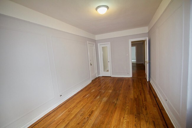 Foto del edificio - 2160 Wallace Ave