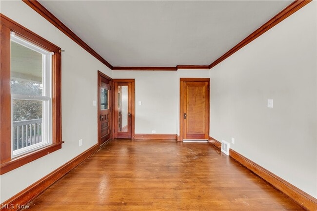 Building Photo - 93 Ellenwood Ave