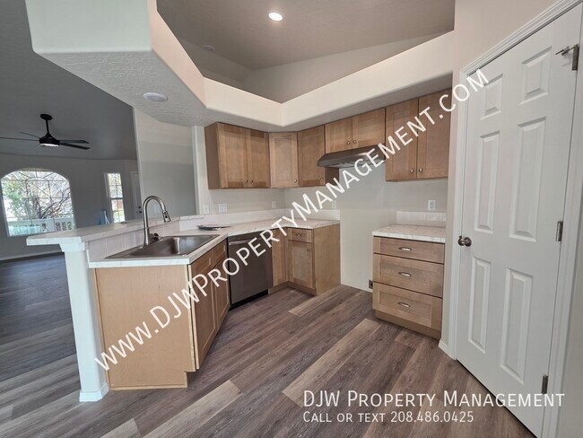 Foto del edificio - 13305 W. Foxfire-