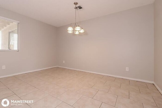 Building Photo - 8214 W PAPAGO ST, PHOENIX, AZ 85043