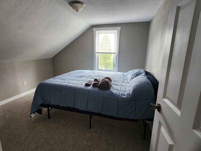 Foto del edificio - 810 4th Ave NW