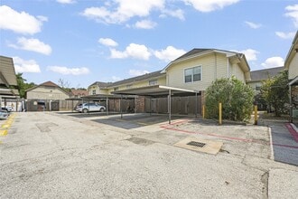 Building Photo - 1520 Sherwood Forest St