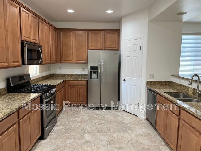 Foto del edificio - 3731 Aspen Ave
