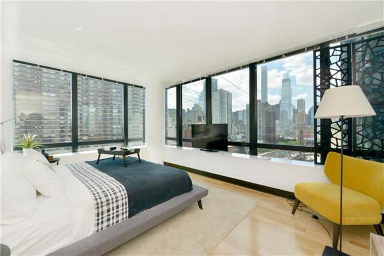 Foto principal - 420E-1113 E 61st St