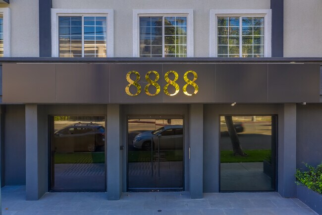 LAS RESIDENCIAS 8888 - 8888 W 3rd St