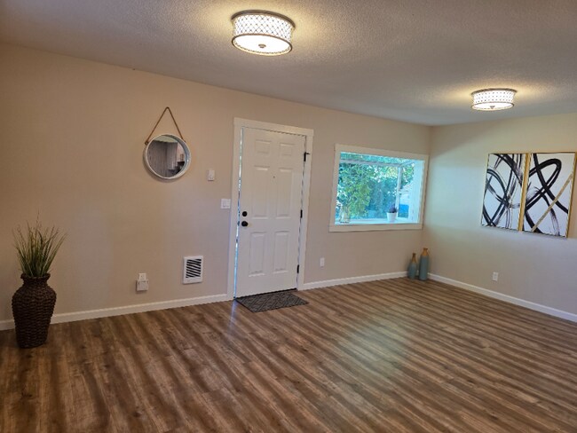Foto del edificio - 2608 Unander Ave