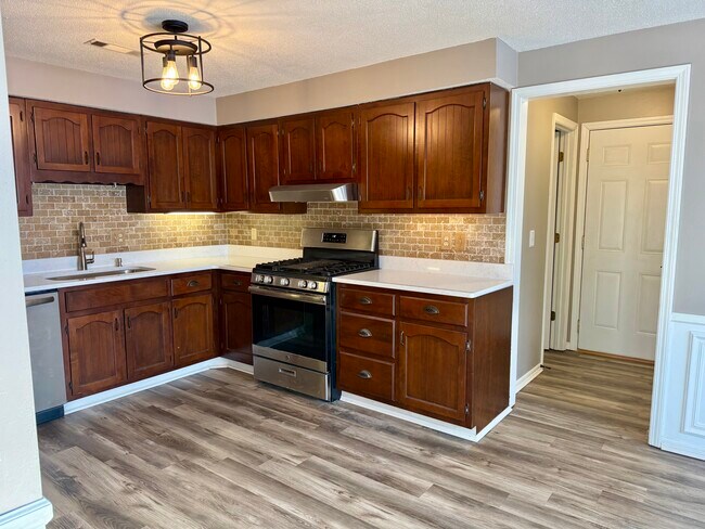 Foto del edificio - 4612 Mirror Light Pl