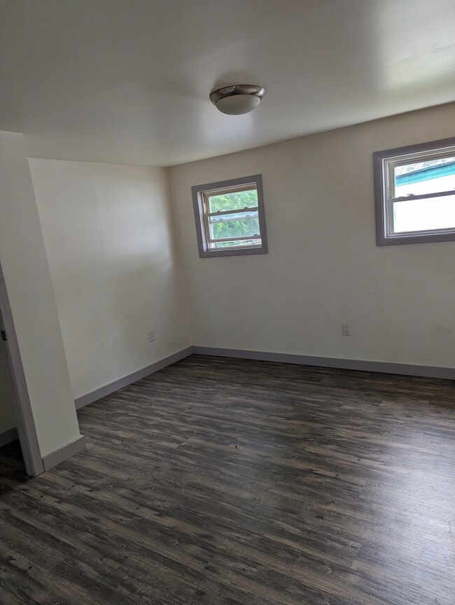 Building Photo - 19 Garrow Way