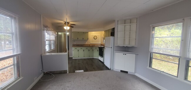 Building Photo - 1 Bedroom Mobile Home on 1 acre lot close ...