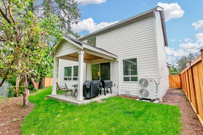 Foto del edificio - 10412 87th Ave Ct SW